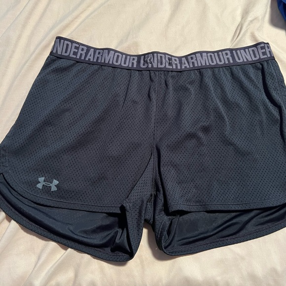 UA Mesh Shorts - Picture 1 of 3
